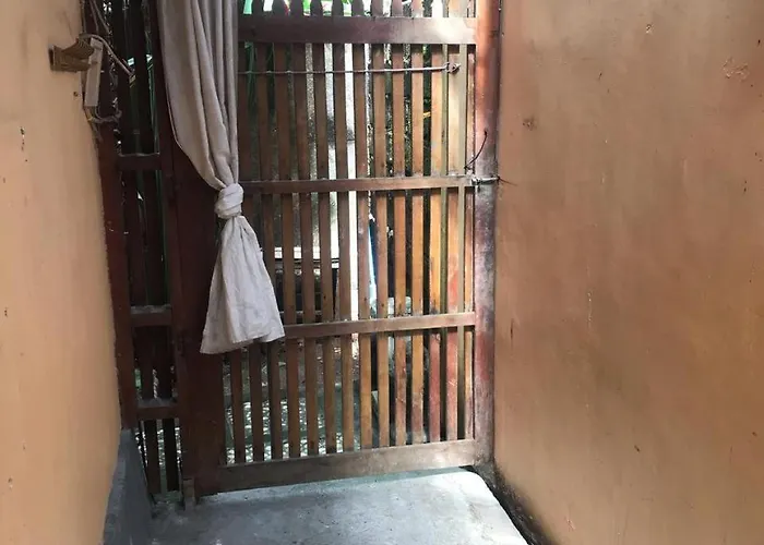 Nyoman House アパート